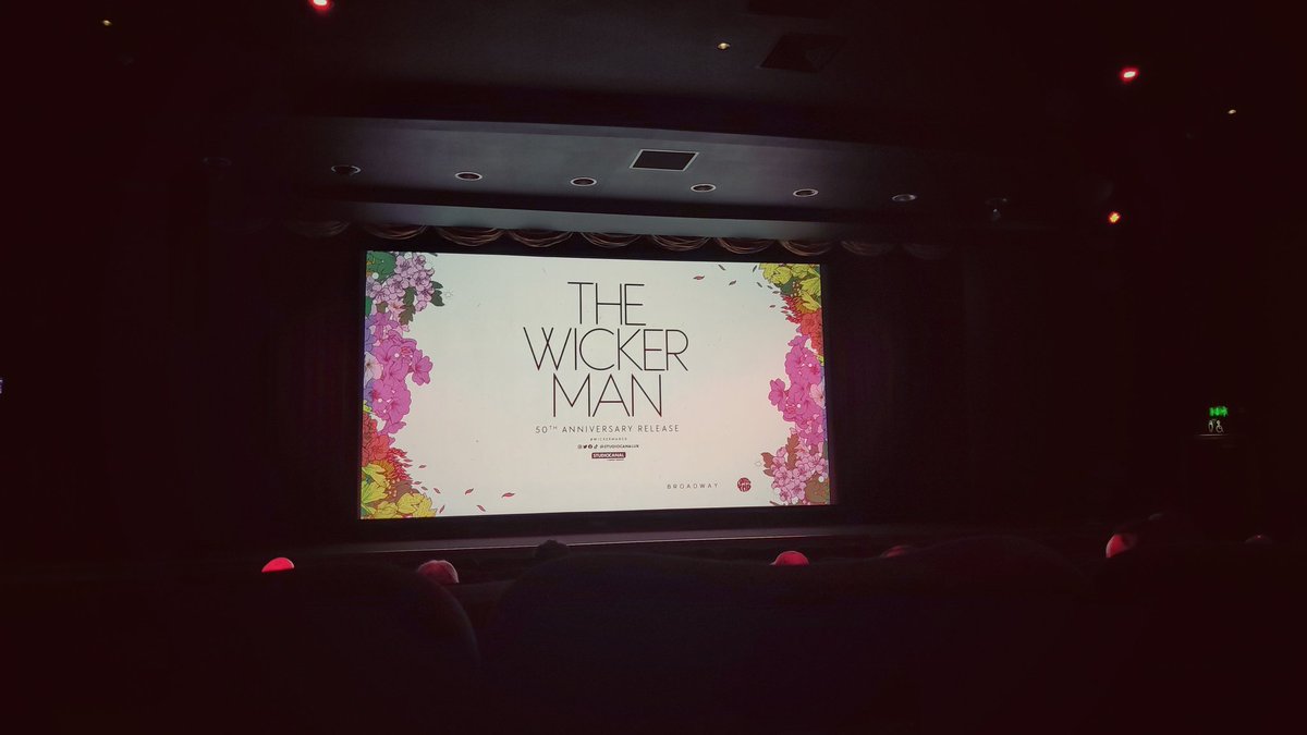 chrisreeddrums's tweet photo. Big screen Wicker Man for Summer Solstice.

So darn good 🌞... https://t.co/opL0hT2eyY