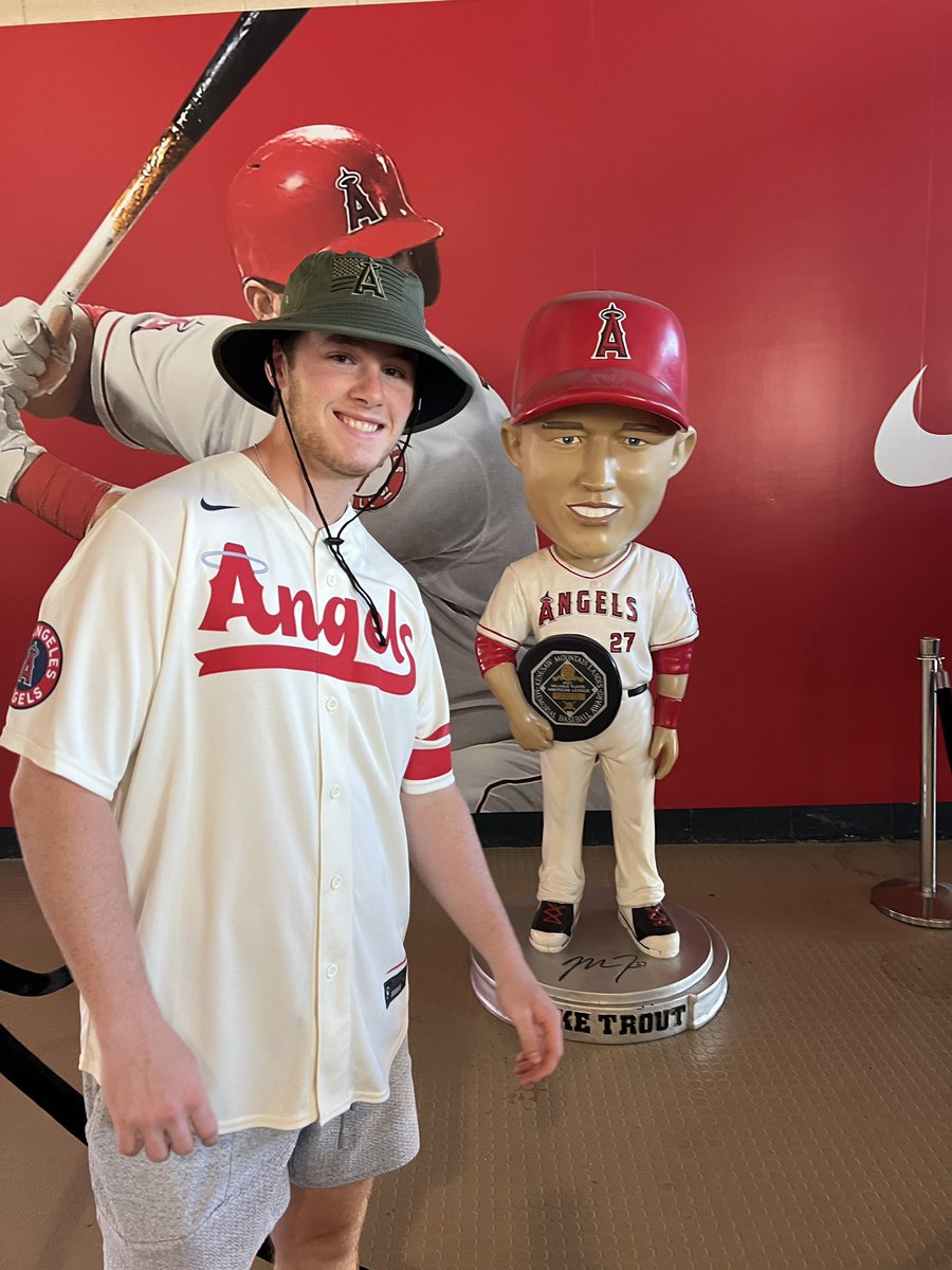 DillardJennifer's tweet photo. #goHalos https://t.co/F9zKD5Qdf9