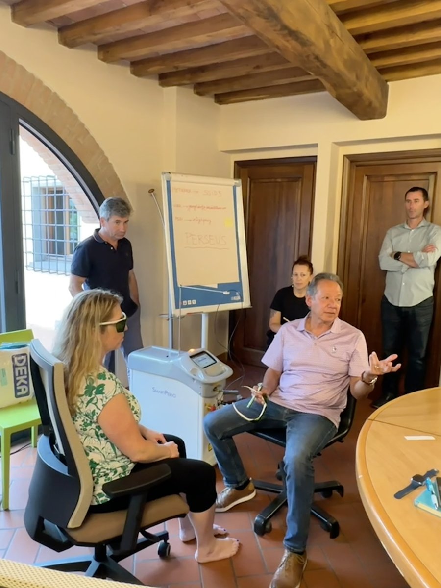 sleepheallive's tweet photo. Dr. Olmos demonstrating the SmartPerio for pain relief, alongside the Deka Team, paving the way for advanced healing!

#DentalInnovation #OralCareRevolution #PainRelief #AdvancedDentistry #SmartPerio #DekaLaserTeam #CuttingEdgeTechnology #DentalHealth #HolisticDentistry #TMJ #TMD https://t.co/ROEBUpChNJ