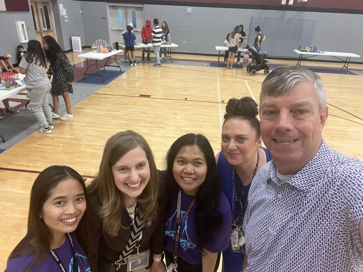 loridrapp's tweet photo. What a great time visiting @LewisvilleISD SOAR showcase today!  #RappontheRoad https://t.co/MzuoPk0az8