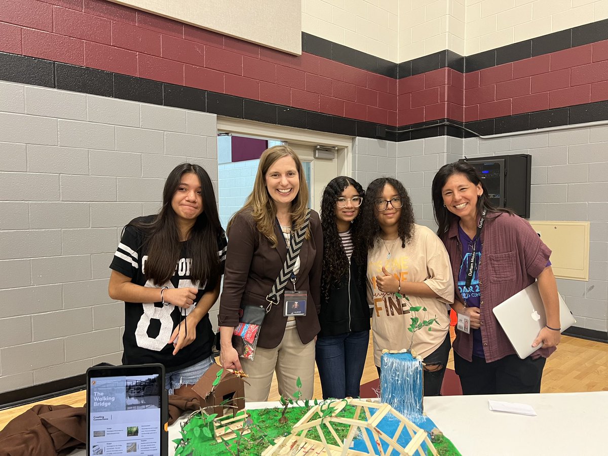 loridrapp's tweet photo. What a great time visiting @LewisvilleISD SOAR showcase today!  #RappontheRoad https://t.co/MzuoPk0az8