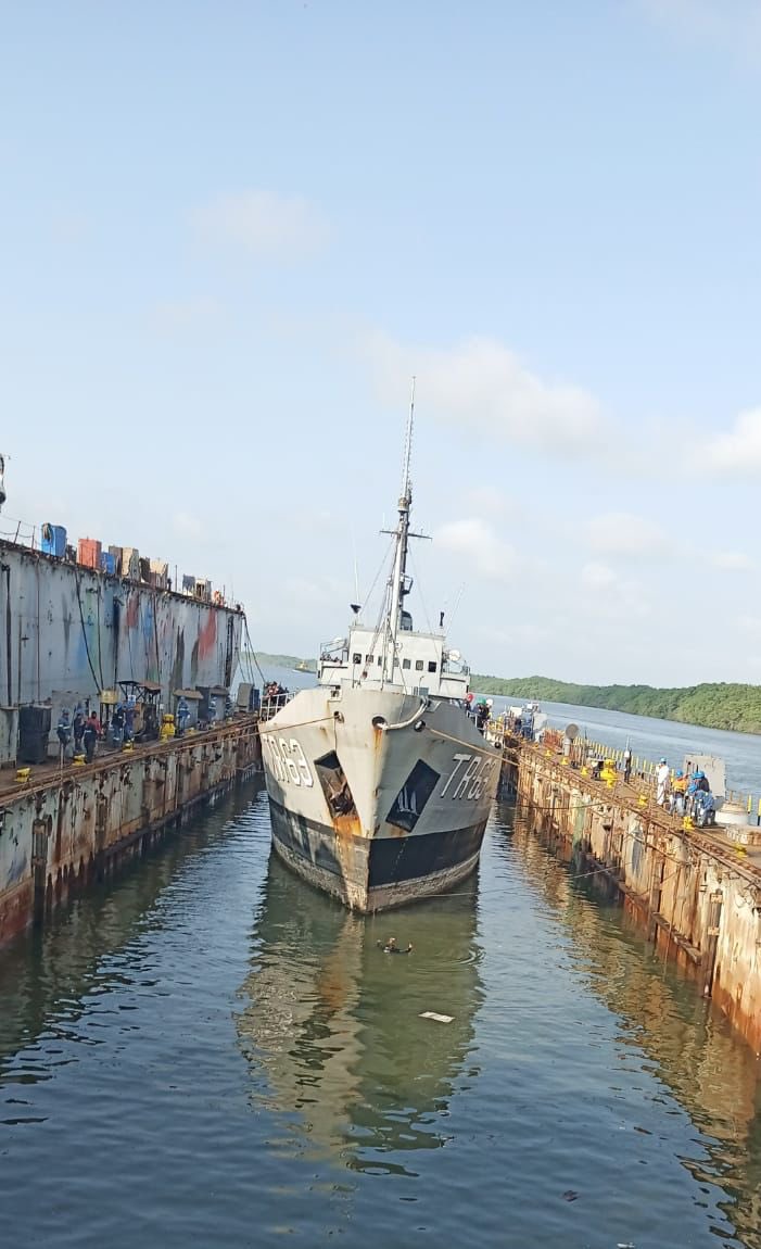 httpspbstwimgcommediaFzLoi9-WYAAY55iformatjpgnamemedium