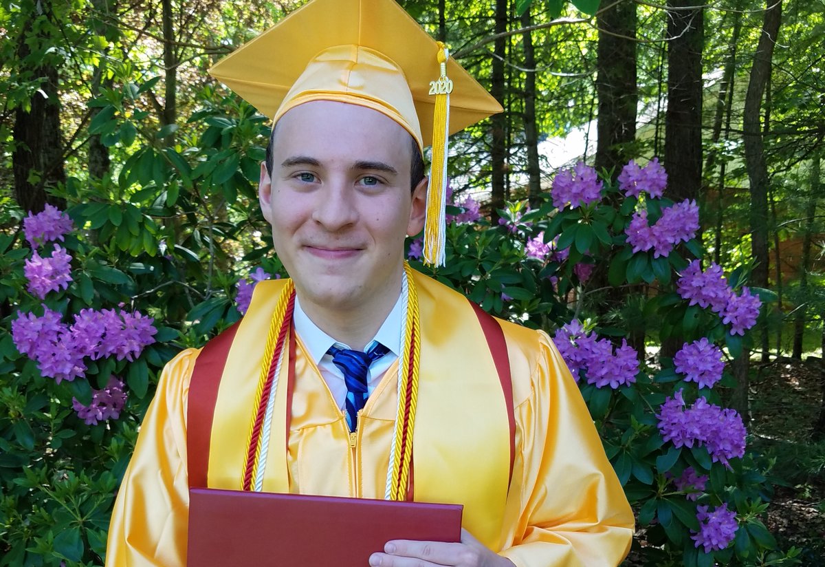 Asher Mapstone, a 2020 Ulster BOCES APIE graduate & current student at SUNY Ulster, says his instructors at the Center for Innovative Teaching and Learning helped him feel more confident and ready for college. Learn more about Asher at rb.gy/z00pk. #FutureReady