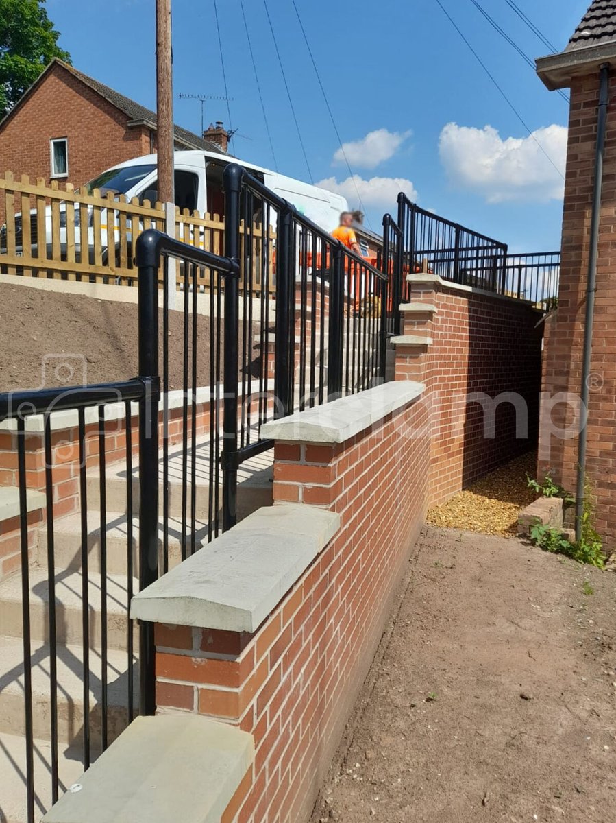 Interclamp's tweet photo. Some excellent installation photos of our pedestrian barriers powder coated in black. Did you know the majority of our products can be powder coated? We also offer an extensive catalogue of colours and finishes to meet your needs!

Contact us to talk about incorporating powder co https://t.co/9N5Yo16K4s