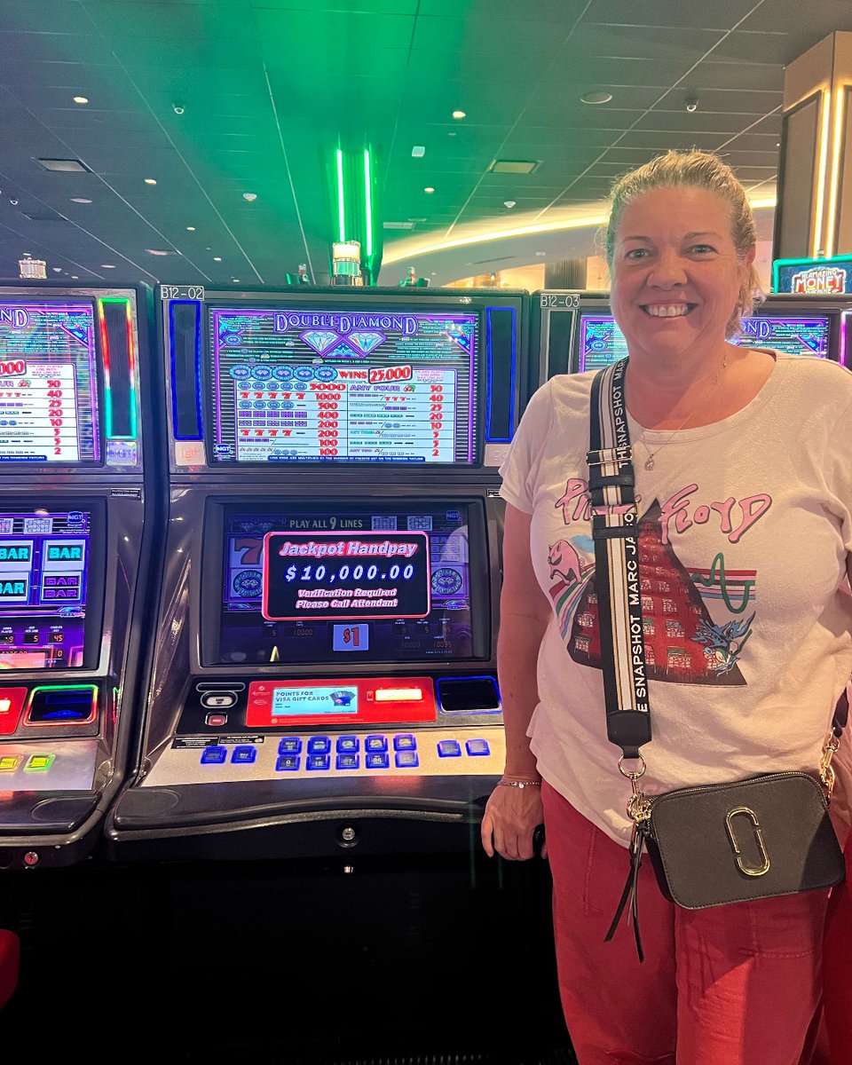 resortsworld_hv's tweet photo. Kicking off the first day of Summer with these awesome jackpots ๐ค Huff N' More Puff by Light & Wonder and Double Diamond by @IGTGamingNA were both hot this week! ๐ฐ
#ItsaNewWorld #BringYourFriends #RWHV #RWHudsonValley #WinningWednesday #HuffNMorePuff #DoubleDiamond https://t.co/5Px27I6FO8