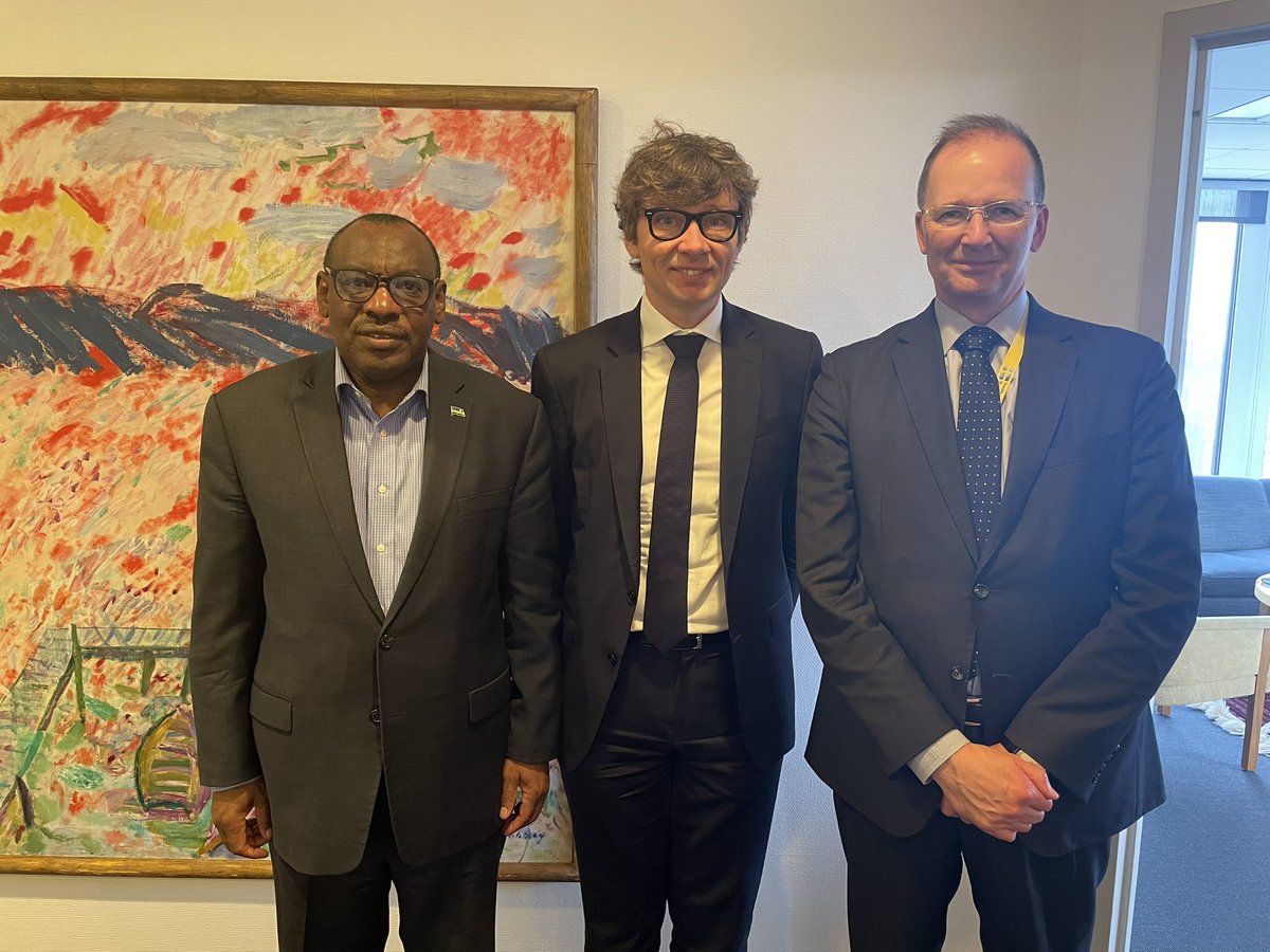 Thank you to <a href="/RwandaUN/">Permanent Mission of Rwanda to The United Nations</a> and <a href="/SwedenUN/">SwedenUN 🇸🇪</a> for the meeting with <a href="/ITU/">Int’l Telecommunication Union</a> DSG <a href="/tlamanauskas/">Tomas Lamanauskas</a> catching up on next steps for the Global Digital Compact process. <a href="/ITU/">Int’l Telecommunication Union</a> stands ready to  support. We were pleased to participate in the recently concluded series of thematic deep-dive consultations.