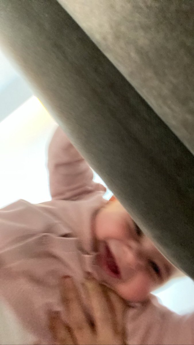 az önce anneme ben nasıl bi çocuktum bala asla yerinde durmuyor dedim bana çektirdiklerini çekiyorsun dedi ve şunu ekledi “hep derdim sizden olanda size aynısını yapsın” diye tuttu dedi. teşekkür ederim anneciğim hiç bir beddua bu kadar isabetli olamazdı.