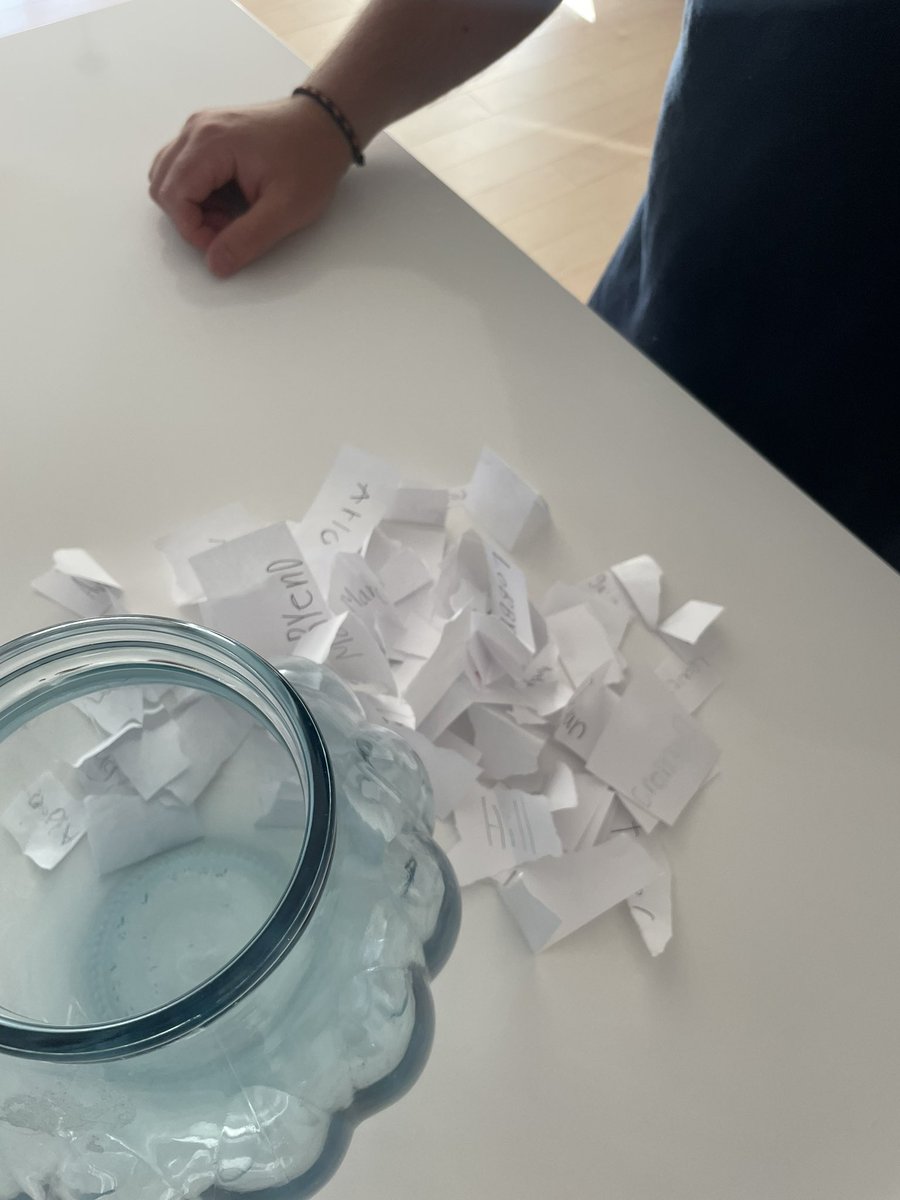 Mrs. Sanchez (Spratt) tweet media