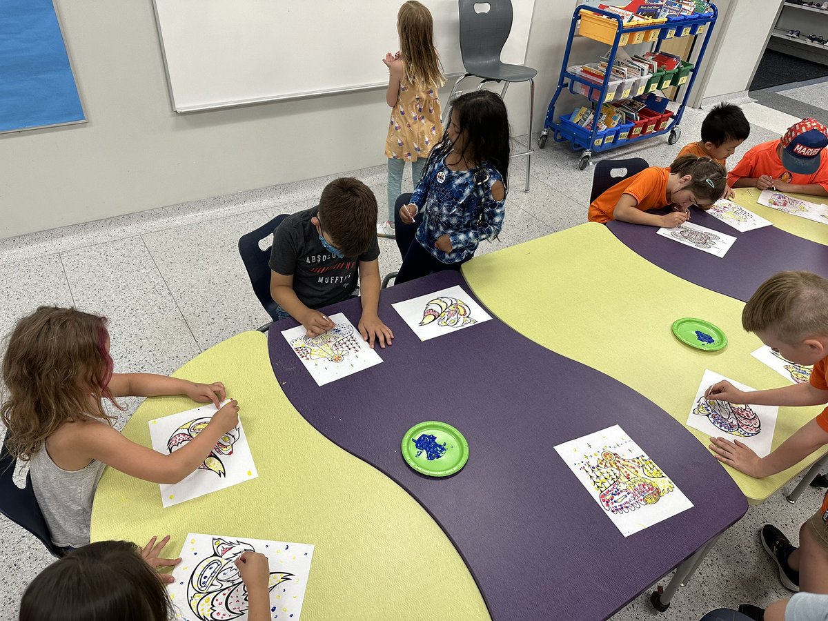 Today we celebrated National Indigenous People’s Day! Our Connaught leaders had a blast! Thanks for all of the teachings, today. #wearealltreatypeople <a href="/Connaughtcomets/">Ecole Connaught</a>