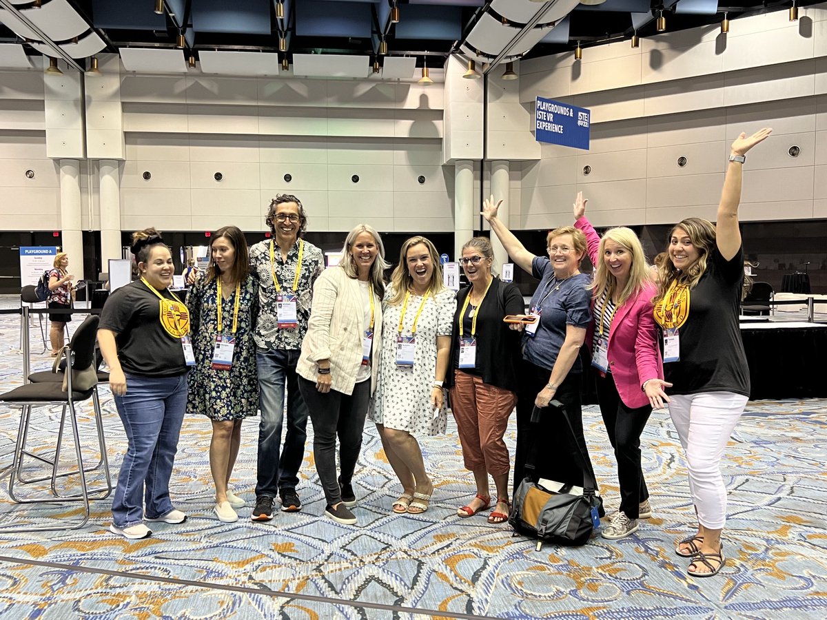 KristenBrooks77's tweet image. A1- My favorite memories from #ISTElive last year is-The #forEDU Educator Connecting “Magic” Happens in the Halls! #ISTEchat 🌟
