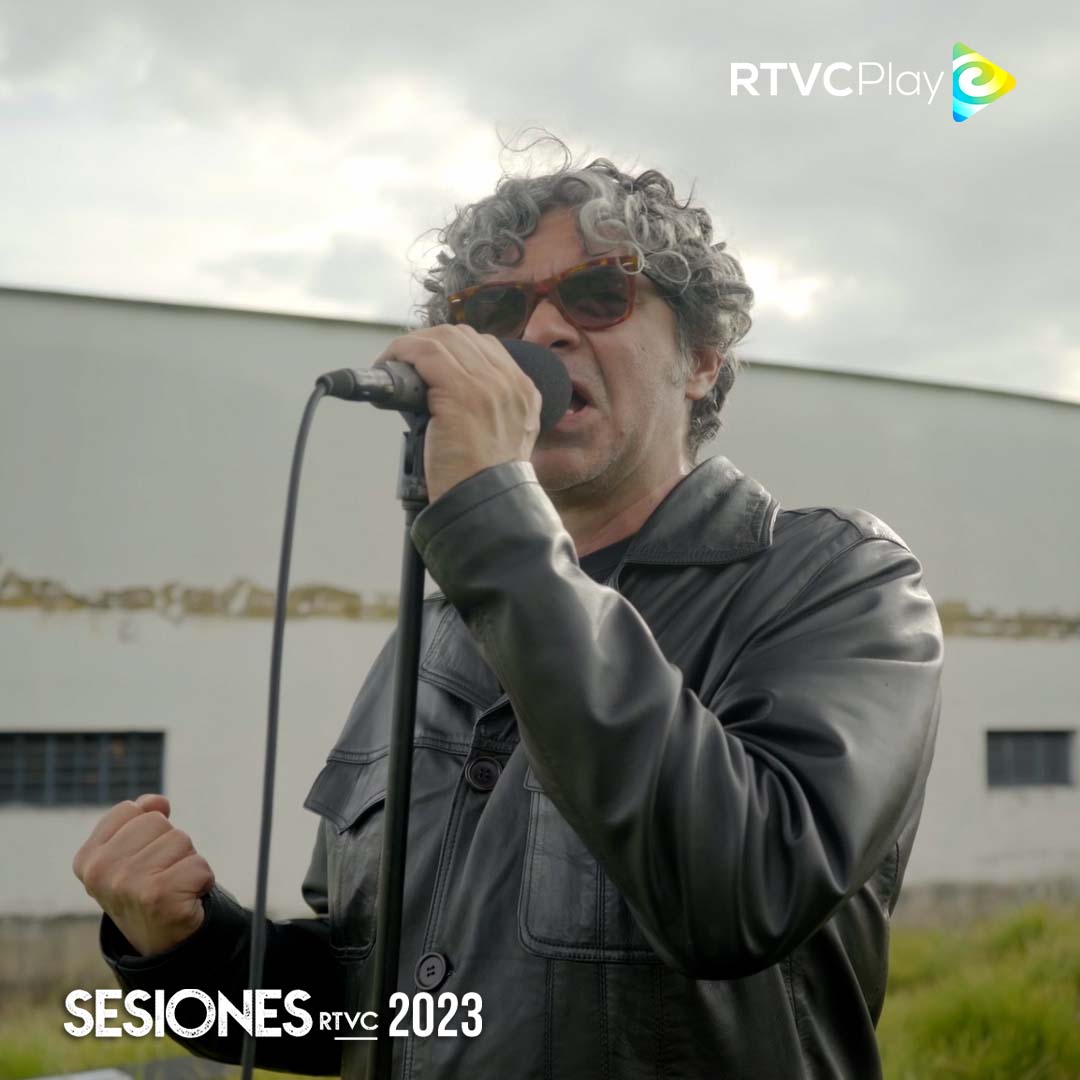 RTVCPlay's tweet photo. Nos reunimos con las @1280almas🎶🎸 en la Universidad Nacional de Colombia para que nos regalaran un acústico que recordemos por siempre. Míralo en #SesionesRTVC aquí 👉🏾 https://t.co/buvv2B2jl4 https://t.co/vWvli2cEQd