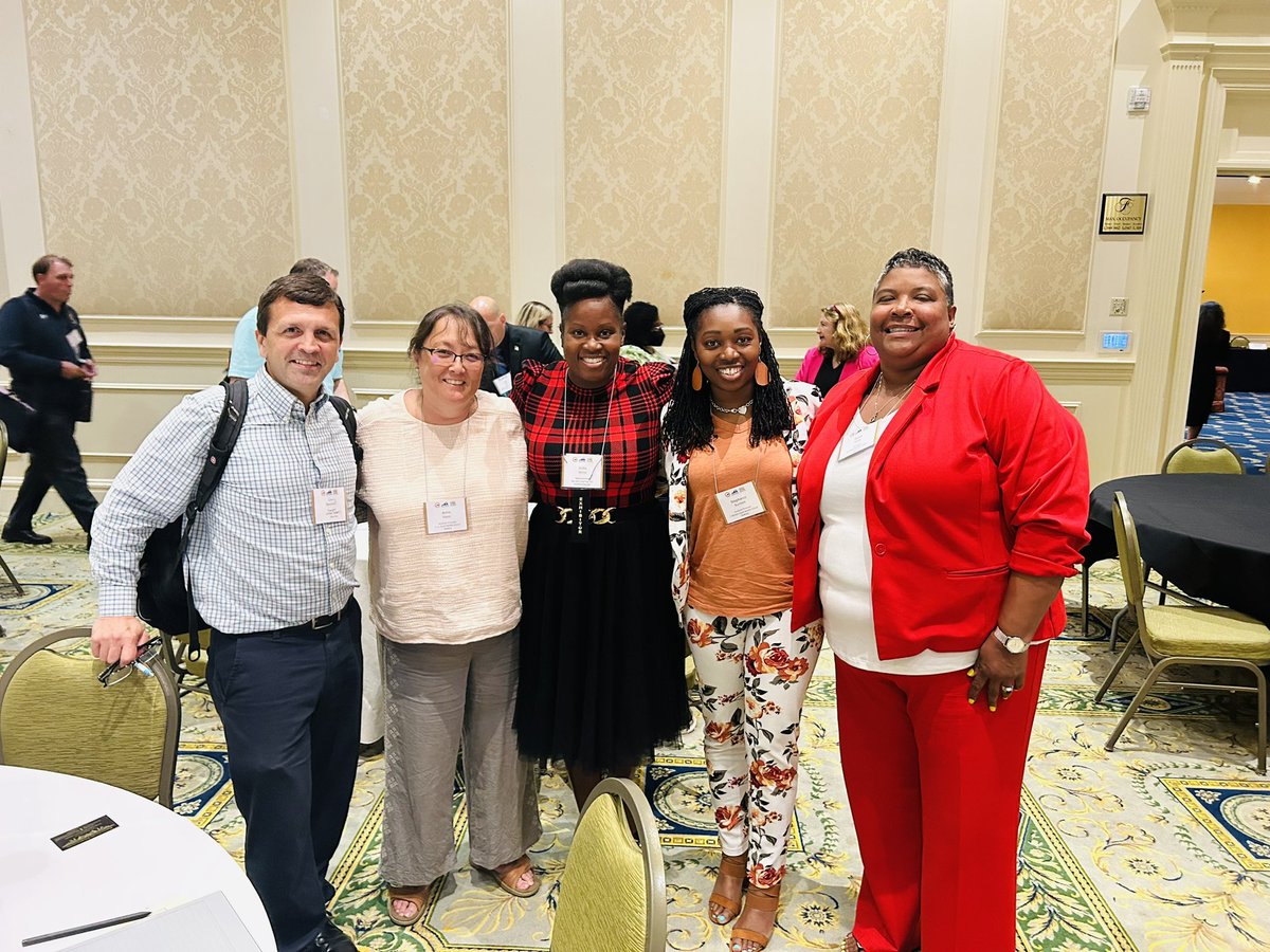 Indispeaknteach's tweet image. I had a Fabulous time speaking at the VASSP conference! 🤩🥳🥰 Wonderful event and wonderful principals! Loved the collaboration and speaking principal talk! 😁! #vassp #nassp #Oppawaits23 #drindiawhite #education #principals #speaker #bigideasmath #equity #superintendents
