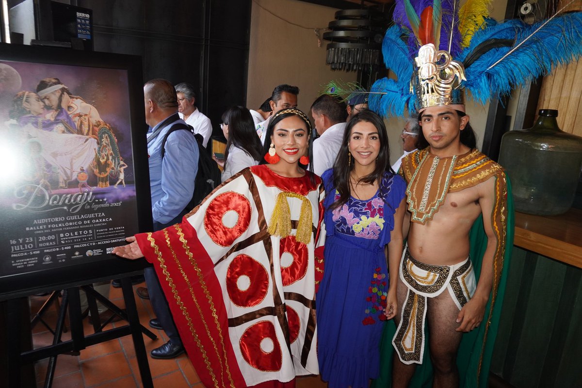 “DONAJÍ, LA LEYENDA”. 
Ya  puede adquirir los boletos, en las cajas de nuestro Palacio Municipal ubicado en Plaza de la Danza, Farmacias del Ahorro, Casa Convite, Agrado Market y en la plataforma de Súper Boletos, para las zonas C y D el acceso será gratuito.