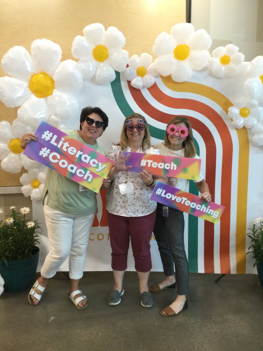 teachindavis's tweet photo. So many good vibes at day 1 of the R&amp;R Conference! How lucky we are to #TeachInDavis! #uted #SEL @UTBoardofEd @DavisSchools https://t.co/Kyn6PUPVmw