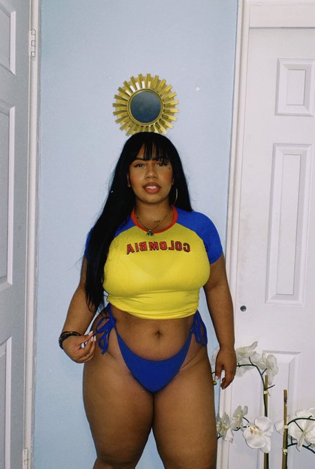 She know she got the sweet stuff 🇨🇴 https://t.co/V2RNpAEfJR