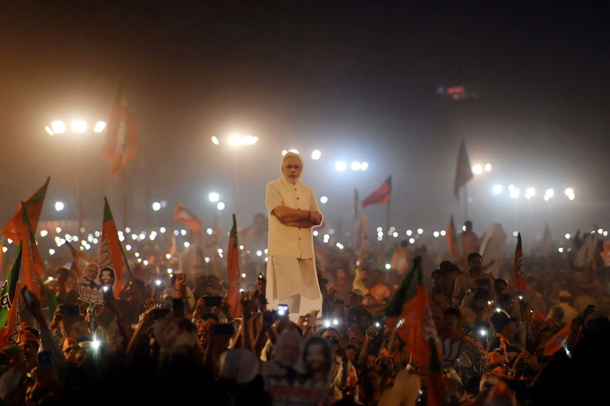 India’s government maintains the trappings of democracy but increasingly harasses the opposition, attacks minorities, and stifles dissent. It can still reverse course, but the damage is mounting. Read @MayaJTudor 'Why India's Democracy Is Dying': buff.ly/3XkeEUV