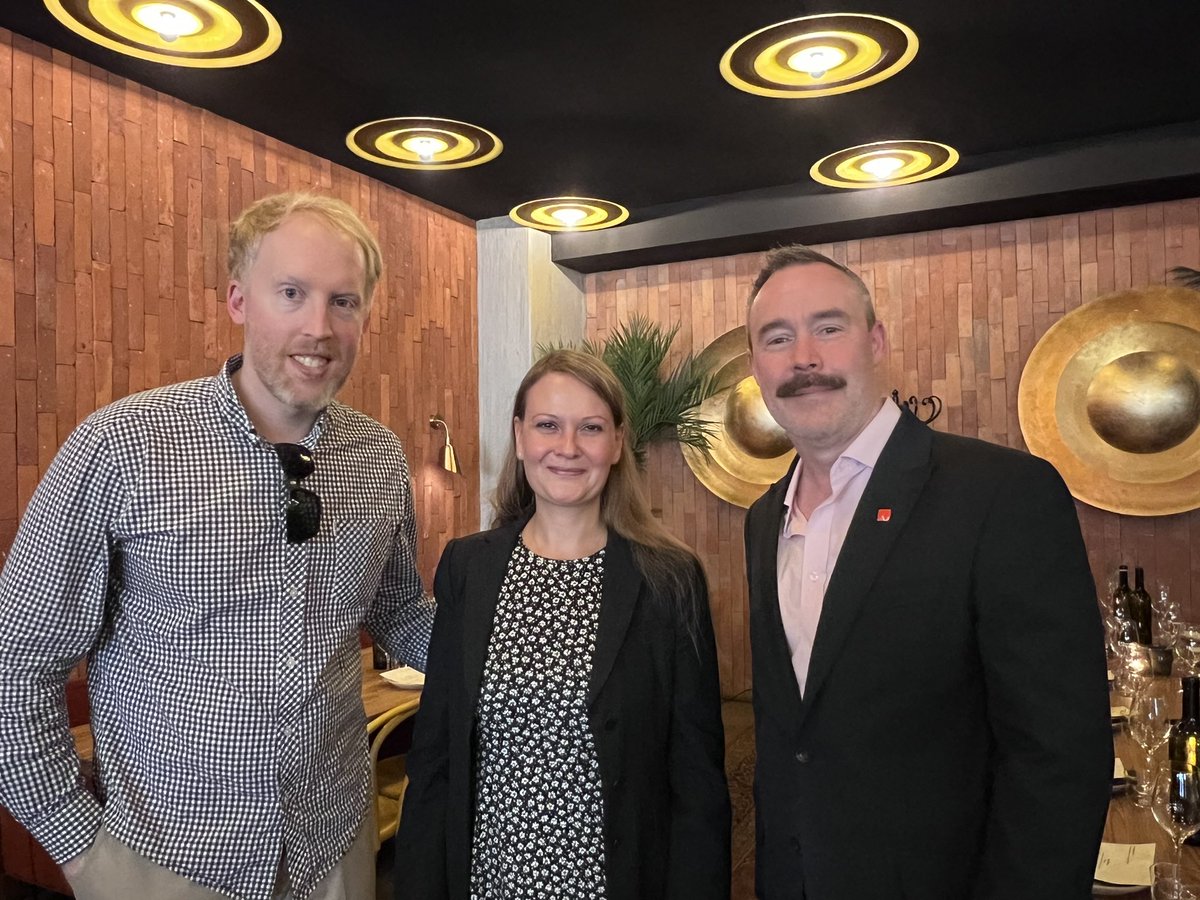 Anna Dé tweet media