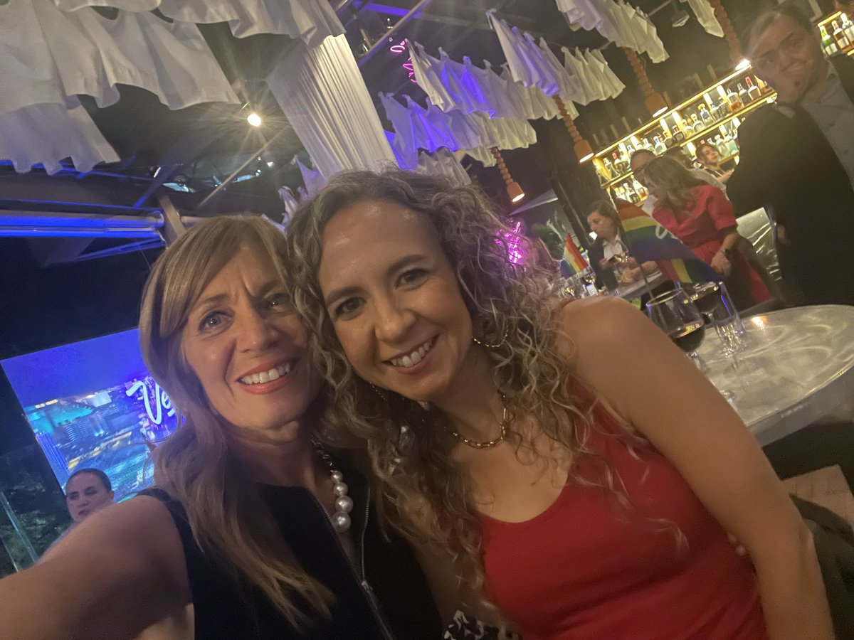 LourdesBerhoCEO's tweet photo. Un gustazo asistir al evento de #LasVegas organizado por nuestros colegas y amigos de #AdNova y ver por qué Mèxico es el principal Mercado internacional para este vibrante destino . @BrandUSA https://t.co/QjHqocql5r