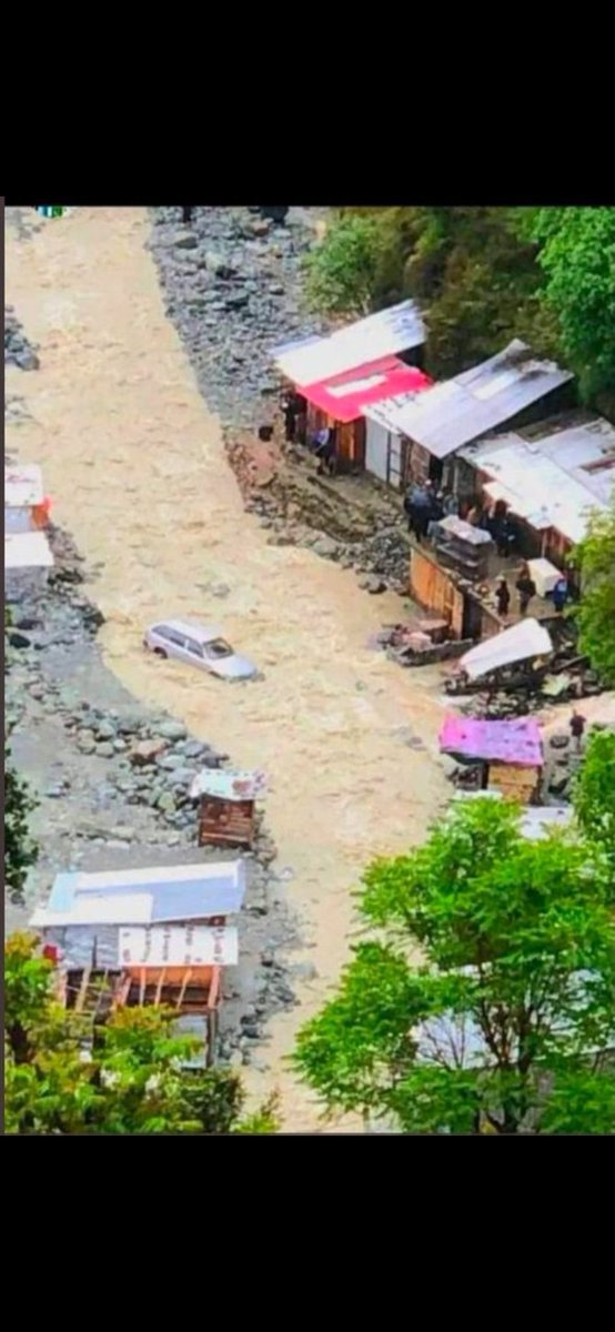 WaliSadiq133075's tweet photo. دوبیر کوہستان لوئر کے عوام کی موجودہ حالت، حکومتِ وقت ہمیں مسلسل نظر انداز نہ کرے ہم بھی انسان ہیں۔
#StandForDubairKohistan
@AsadMahmoodJUI
@OfficialDGISPR
@CMShehbaz
@BBhuttoZardari
@UNHumanRights https://t.co/l2gewjvYxj