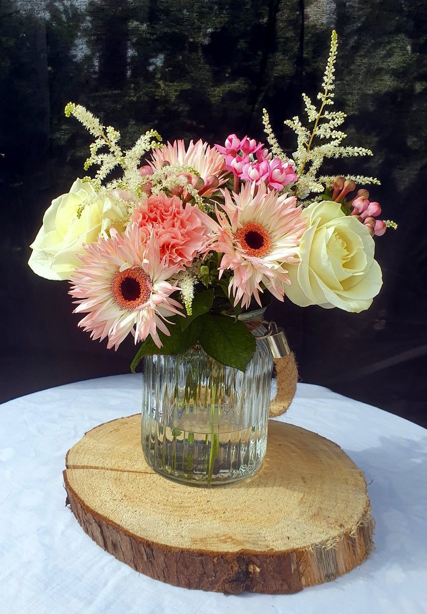 Beautiful Table arrangement created  by Poppies Florist Bournemouth #weddingideas #bridetobe #engaged #flower #floral  #bournemouthweddings  #familybusiness #smallbusinessuk #independentflorist #dorsetweddings #corporateflowers  #bournemouth #dorset l8r.it/Ck5V