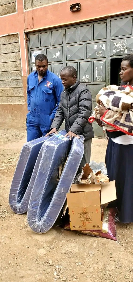 Hon.Ringo tweet media