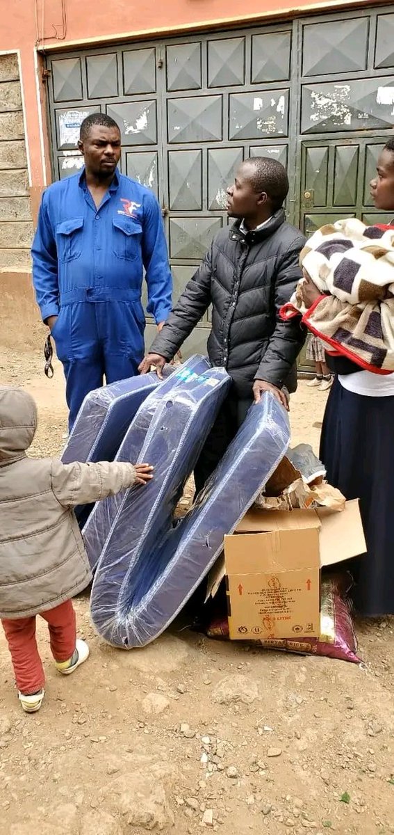 Hon.Ringo tweet media