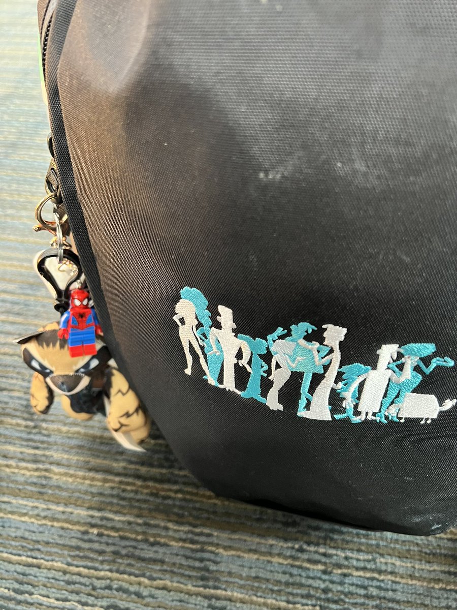 Also since I’m bored at the airport, I realized I never shared one of my personal favorite crew gifts. I’ve had this backpack since Dec ‘21 and we assumed no one would recognize it since Clone High was such a cult following originally… until someone did last summer (1/2)