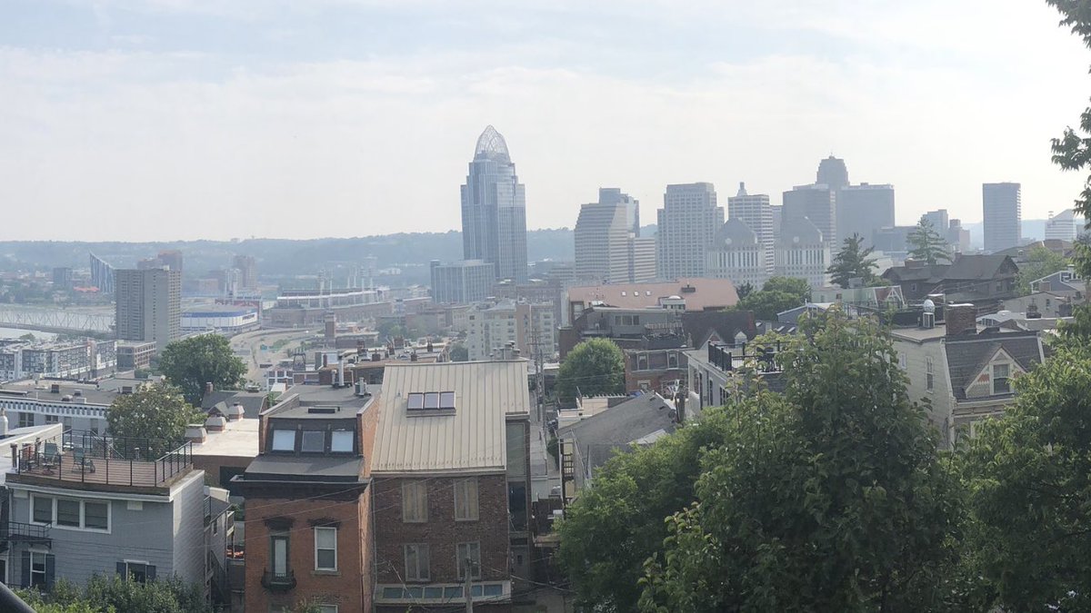 LukeJonesTV's tweet photo. When it comes to rent increases, guess which city is number one. At 11, we’ll tell you why it’s happening and introduce you to a woman who’s had to move every year because of the rent prices. @Local12 https://t.co/zXyx1vDI7U