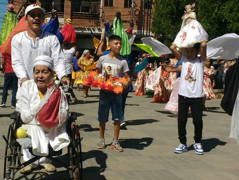 CMunicipalSm's tweet photo. Si San Juan lo tiene, San Juan te lo da, al ritmo de tambores se realizó la Sesión Especial en el Marcó de la Celebración Día de San Juan Bautista e Imposición de la Orden Mercedes Parra, con el apoyó de la Dirección de Cultura, y en la  presencia de la  Alc. @johanitakenpo https://t.co/kq11L6kxCC