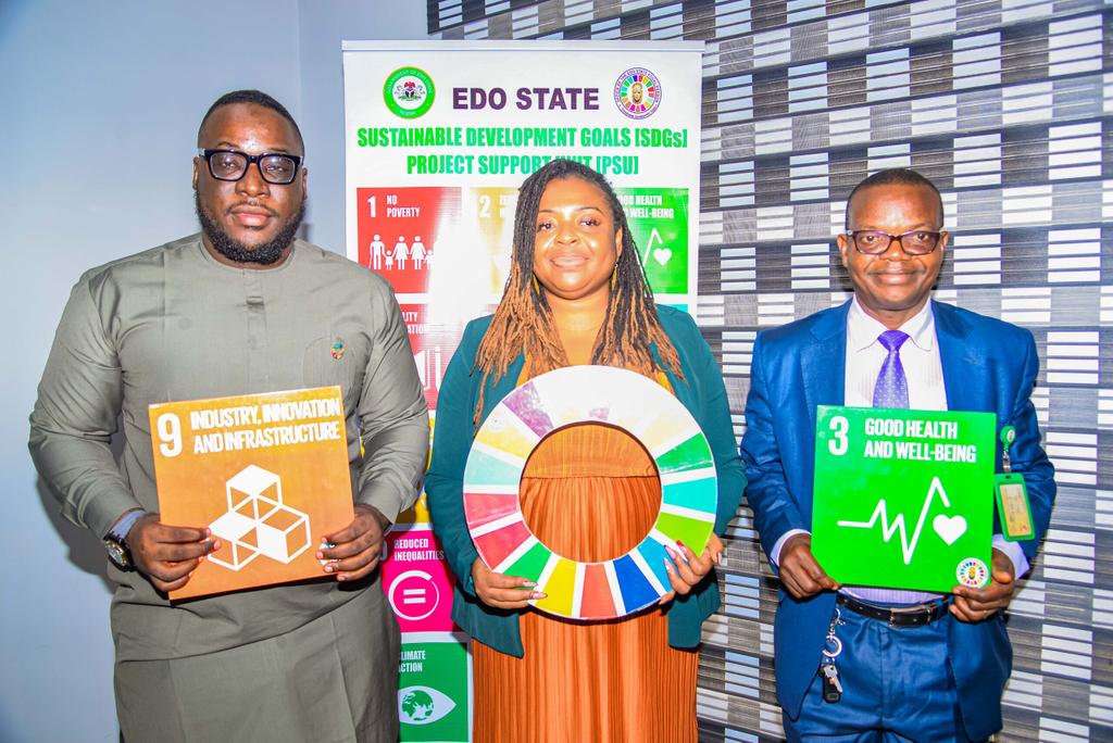 Edo govt trains MDAs on data collection, tracking, restates role in achieving SDGs

Edo State Government has organized a one-day training for officials of various Ministries, Departments and Agencies (MDAs) on administrative data collection for tracking
 nigerianobservernews.com/2023/06/edo-go…