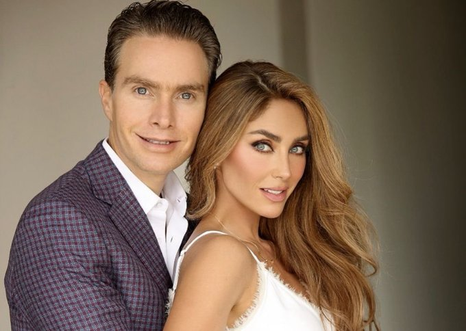 DonRul's tweet photo. Hay que estar demente para no querer que esta sea la nueva pareja presidencial. Inspiran confianza a borbotones. https://t.co/0IPIGUL5rD