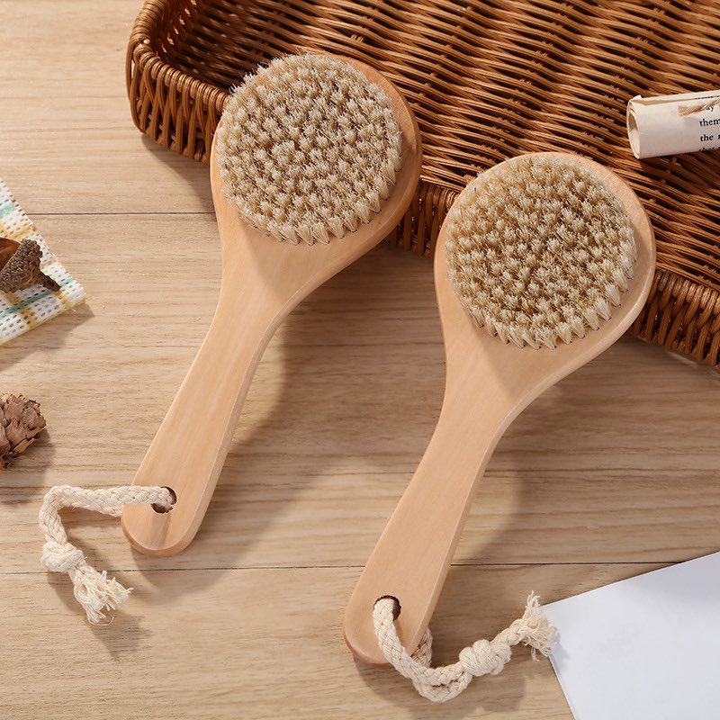LilySheyee's tweet photo. Bamboo Handle Bath Brush Scrubber Body Bathroom Supply Cleaning Bathing Long Silicone Practical Wooden Portable Back
.
.
.
#bamboodrybrush #bamboobodyscrub #showerbrush #drybrushforcellulite https://t.co/5uYKBhk17k