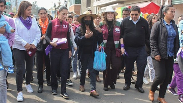 laadelita3's tweet photo. De marzo de 2020 a la fecha la "Red de Mujeres por el Bienestar" ha realizado 415 mil 63 entrevistas casa por casa, a través de las cuales detectó y canalizó a 13 mil 435 de 523 colonias

@Claudiashein recordó a las mujeres de la CDMX que no están solas y que su Gob. las protege https://t.co/G6FNvo9UZ3