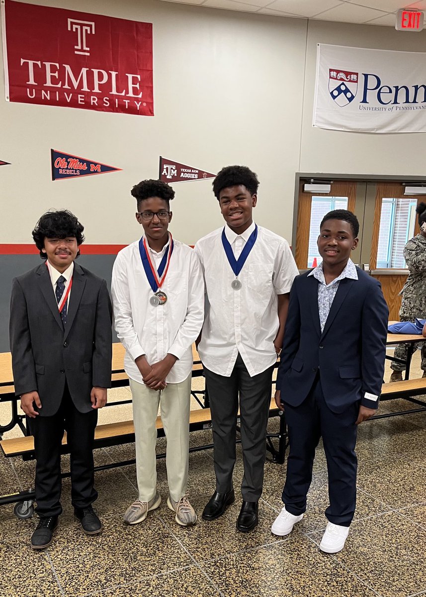 cecildwright's tweet photo. Off to the next level! You read about them… on a different level. High school here we come. https://t.co/NCpBB8YUJn
