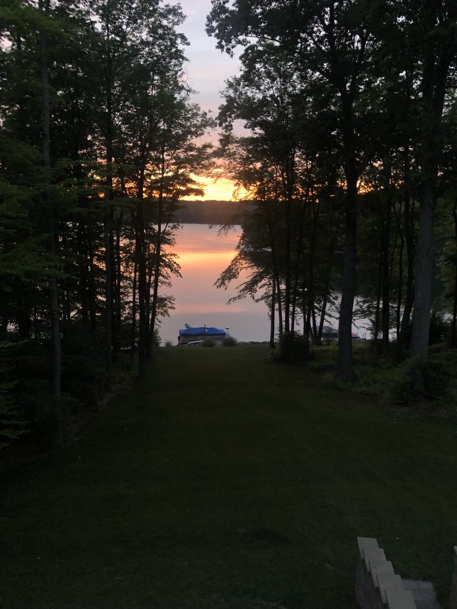 TreasureLaker's tweet photo. #treasurelake,#lakelife,#lakehouse https://t.co/y4kuGumodg