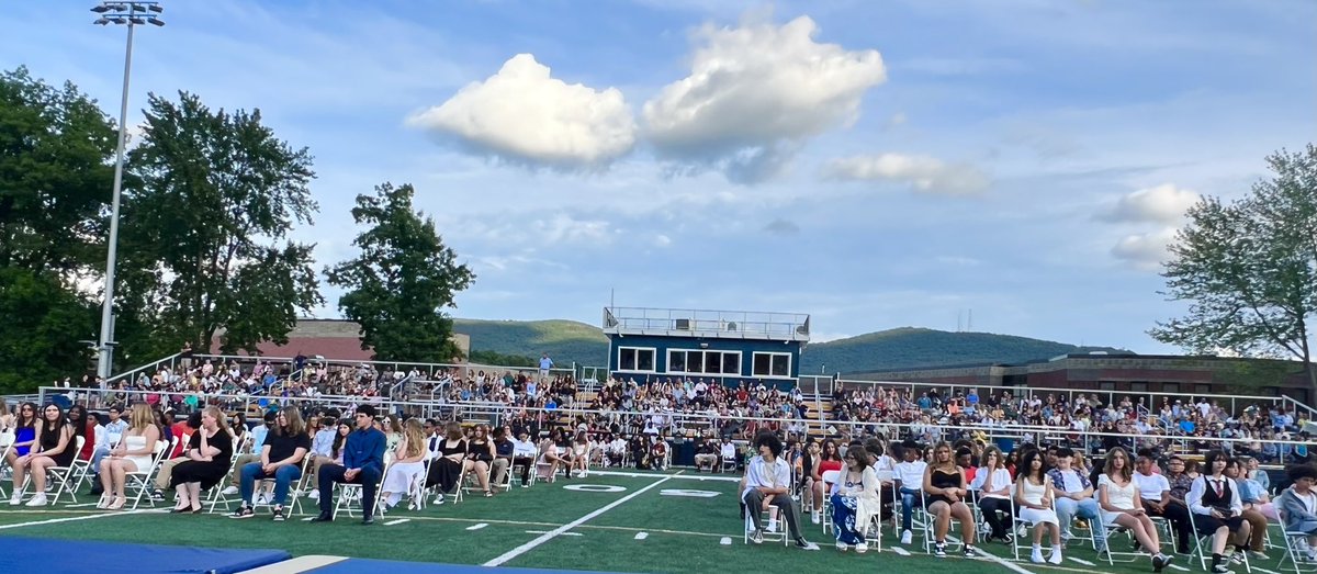 Congratulations to RMS 8th graders!🎓