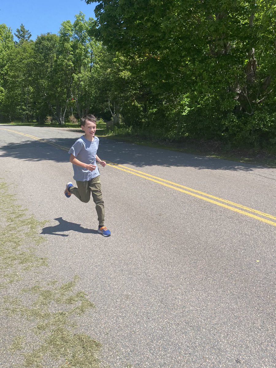 WhycocomaghEC's tweet photo. WEC students worked very hard over the past two months to train for their 2K Doctors Nova Scotia Run. They learned that hard work and dedication pays off. https://t.co/CwcPonzTLC