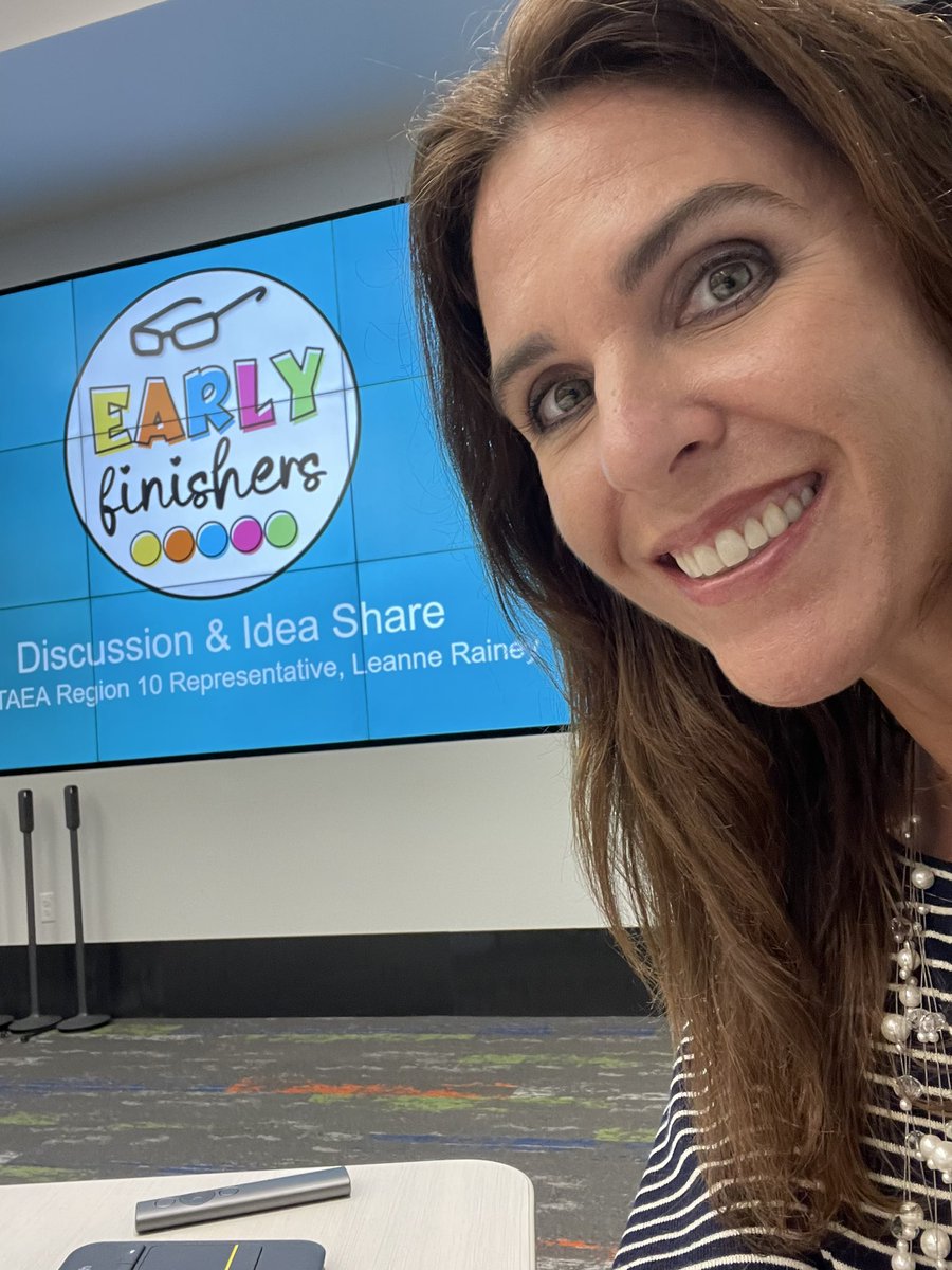 The_MrsRainey's tweet photo. Today’s @Region10ESC Fine Arts Summit was a total success! I enjoyed presenting for @TXarted AND learning while I was there. Thank you so much for a wonderful day of collaboration & knowledge! #TAEA #ArtMatters #FISDFineArtsLeads #pineneedle #basketweaving #upcycled #collagraphs https://t.co/b4j3udaqrG