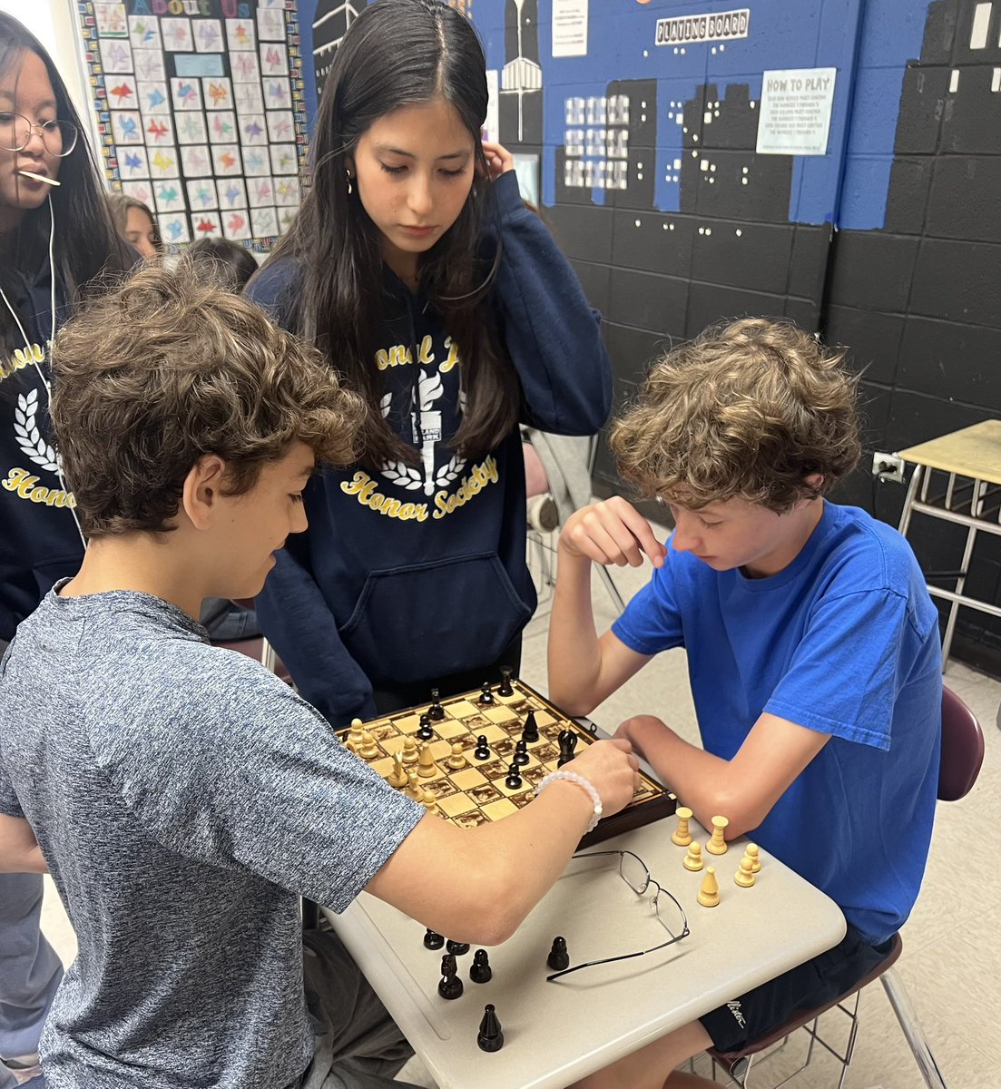 What’s the secret to “The Magic Circle”? 🔮Only LOMS 8th graders know!  Today, students made their own magic ‘circles’, and period 3 enjoyed a board game period♟️after earning it for their impressive i-Ready assignment completion! <a href="/LomsPrincipal/">LOMS Principal</a>
