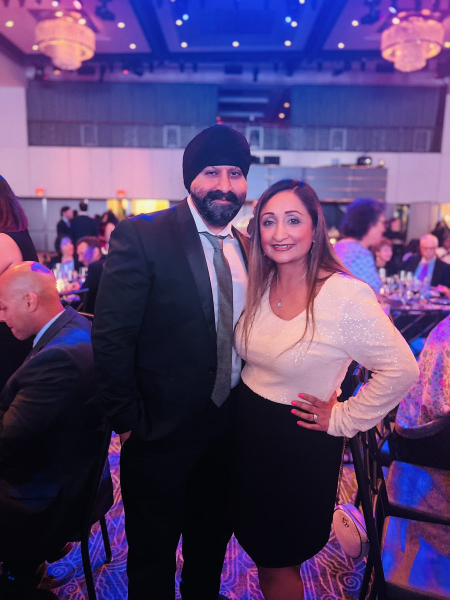 Taranjeet Kalra Ahuja, DO, MSEd (@drahuja) on Twitter photo My favorite event of the year! The annual <a href="/GoldFdtn/">Gold Foundation</a> Gala. Love seeing my role model Dr. Kimberly Manning <a href="/gradydoctor/">Kimberly D. Manning, MD, MACP</a> and the incredible Sandra Gold My favorite event of the year! The annual <a href="/GoldFdtn/">Gold Foundation</a> Gala. Love seeing my role model Dr. Kimberly Manning <a href="/gradydoctor/">Kimberly D. Manning, MD, MACP</a> and the incredible Sandra Gold