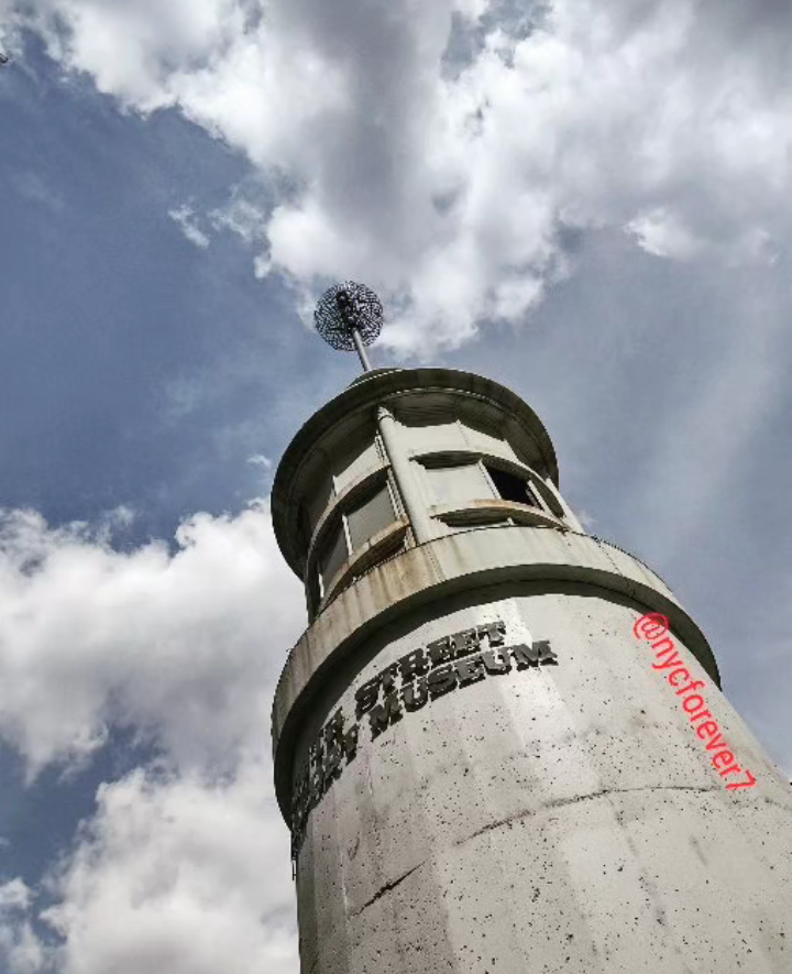 nycforever7's tweet photo. #Titanic Memorial #Lighthouse #timeball 1913
#nyc #southstreetseaport #antique
Designed by Warren & Wetmore (the #architects of #GrandCentralTerminal
#seaman #seaport #sailor #memorial
#titanicmemoriallighthouse
#Manhattan #warrenandwetmore #architect #architecture https://t.co/rf7H6AdJC3