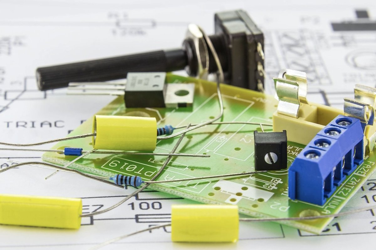 CadenceSDA's tweet photo. Galvanic isolation can be enforced by splitting a PCB into different regions, but sometimes signals need to be passed into an isolated region. Optocouplers and optoisolators are two components that can pass these signals. https://t.co/H6fsWTBFIv
#PCB #PSpice #Cadence https://t.co/QOi1vZUKzj