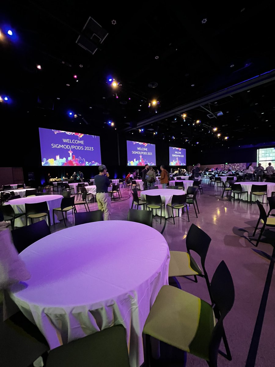 chkashifrabbani's tweet image. Having dinner at @amazon’s headquarter hosted by @SIGMODConf in Seattle. #sigmod2023, #usa, #phd #fun