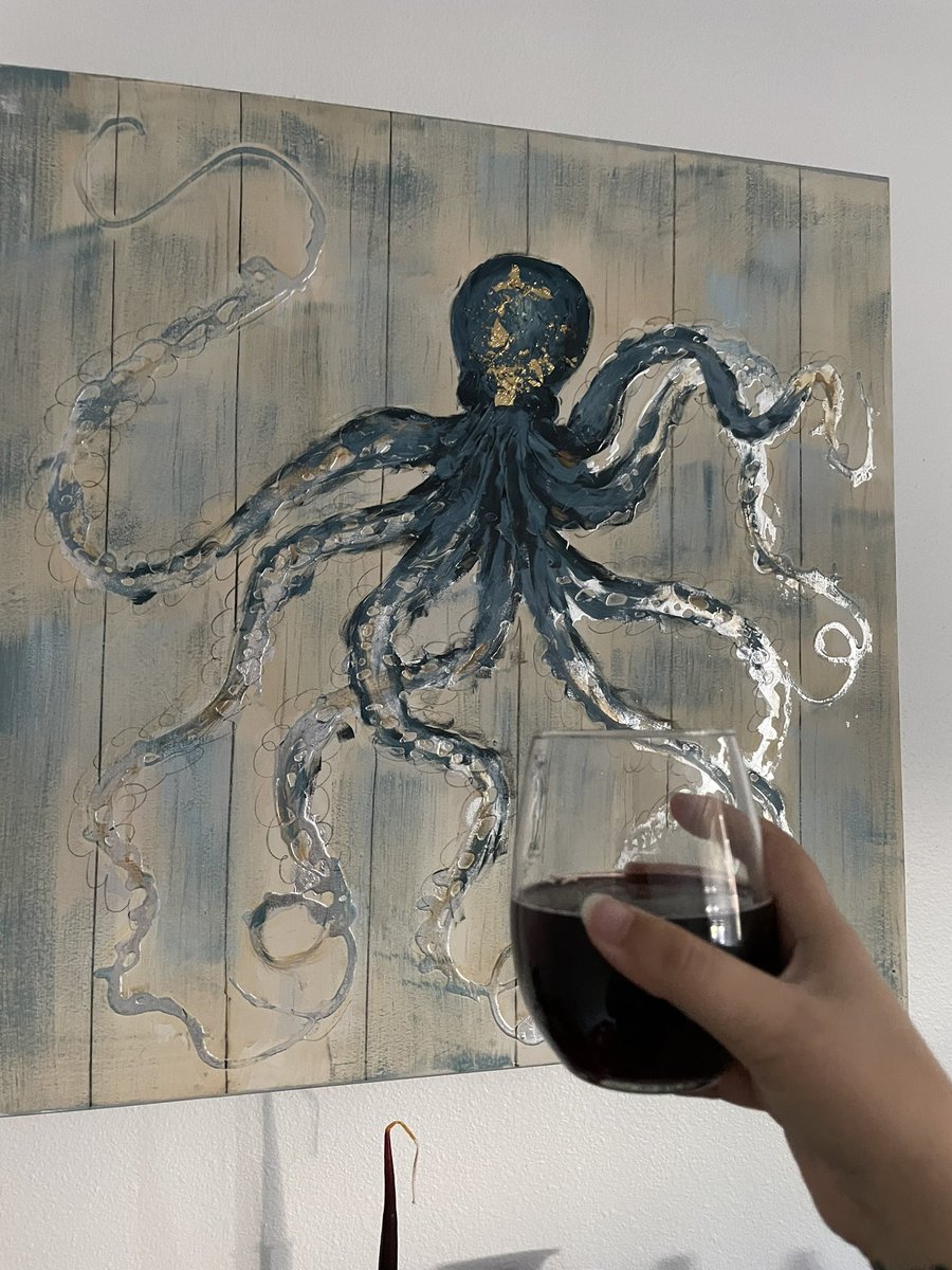 SecondhandDead's tweet image. Some cranberry pomegranate mead to celebrate Litha 🖤