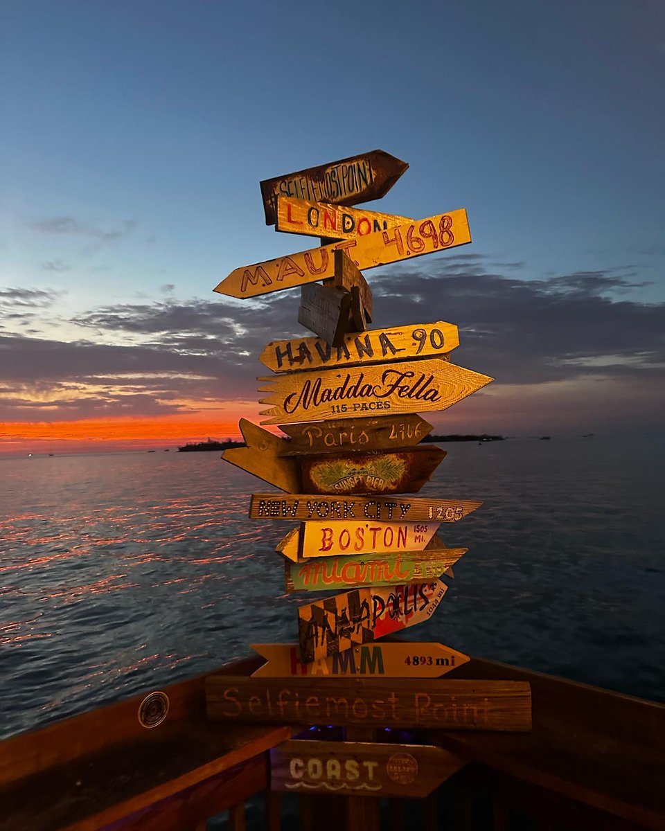PartyInKeyWest's tweet photo. All good things must end. #keywest #summersolstice #selfiemostpoint π· @travel_nbc_
More: https://t.co/QtRb8xssq5
Follow us: @PartyInKeyWest
Hashtag us: #PartyInKeyWest https://t.co/7IiFpl5Uf9