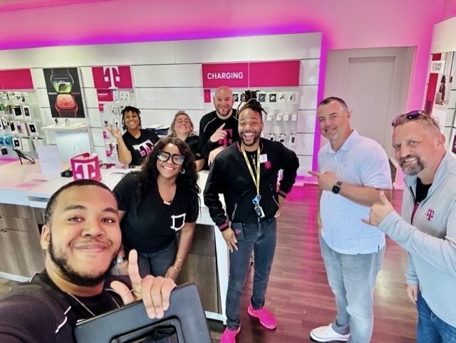 Great day celebrating newly promoted RSM, Dimitry Henry 🎉🎉🎉 our VP ⁦@JacksonTingley⁩ even came to Atlanta to congratulate him 😎 thanks for investing in the team! ⁦@RyanShiell⁩ ⁦<a href="/JPrinvil/">Jafane Prinvil</a>⁩