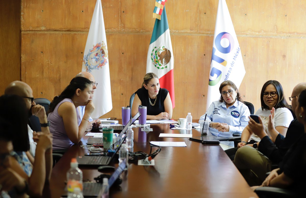 difgente's tweet photo. De manera conjunta @pepnnagto, #Comuntia y #DIFGTO avanzamos en favor de la vida independiente de Adolescentes que estan por egresar, por mayoría de edad, del acogimiento residencial. https://t.co/SjFV7Yrzvb