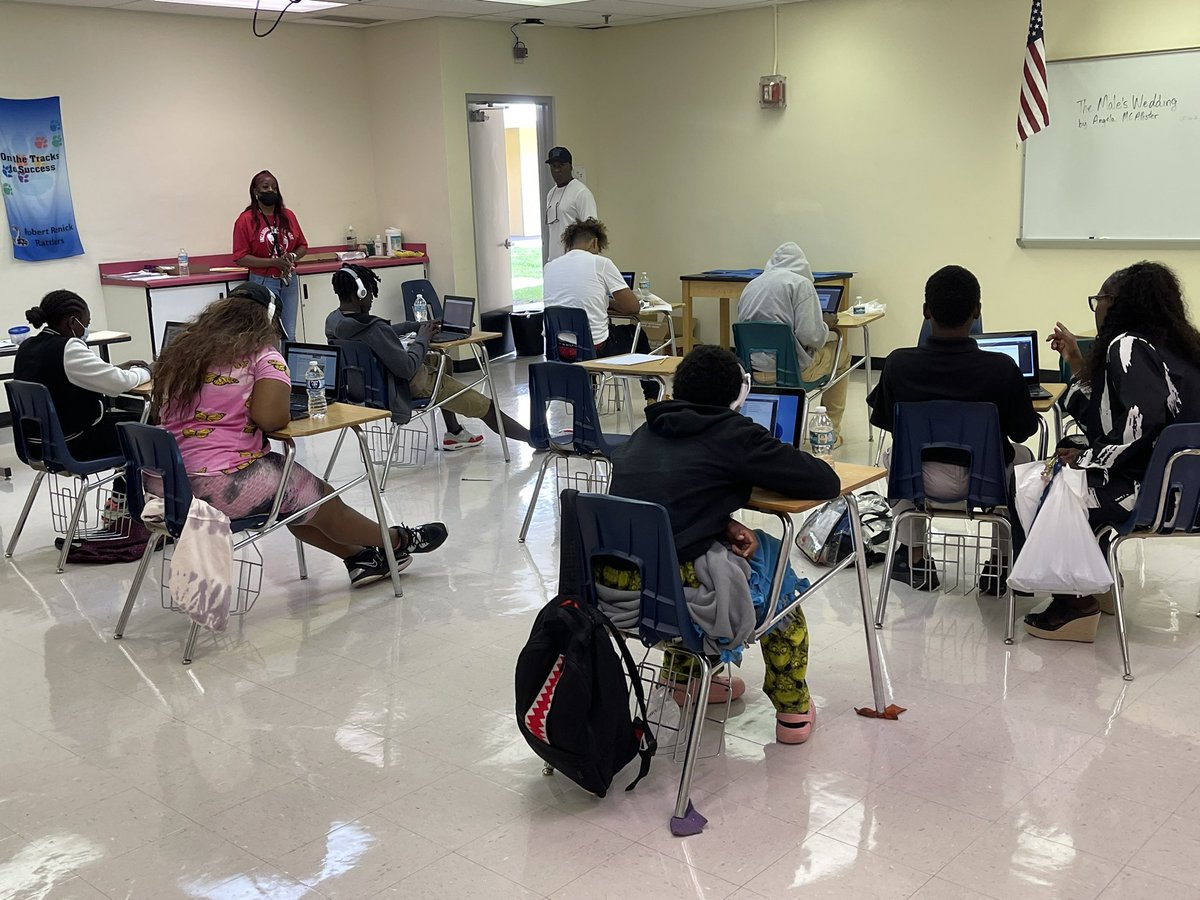 RobertRenick3's tweet photo. Day 2~ #ESYProgram was a success! DHH students, Course Recovery and Transition groups actively engaged. Our amazing cafeteria @MDCPS_Food staff ready to serve our Rattlers!  @EseNorth @OfficeofESE @MDCPSNorth @talulahann 🤟🏼🐍 https://t.co/eBkaV4jDkU