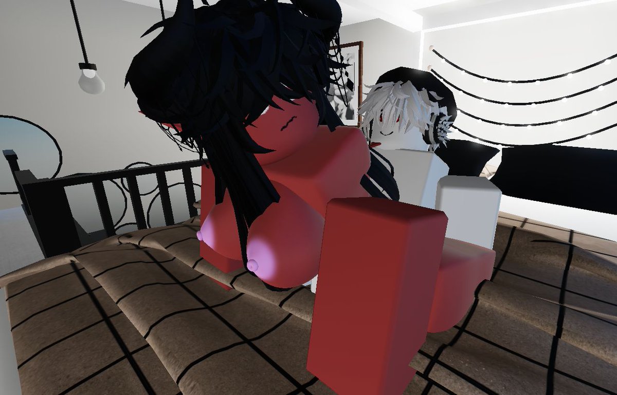 ItsLuis183's tweet photo. Fucking with a follower~ @ShiroSharky (2/2)
#rr34 #nsfw #rosex #condo #robloxcondo #sexdevil https://t.co/9jtNIzft6B