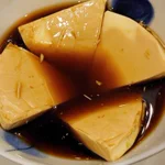 漬けるだけなのに、止まらない美味しさ!おつまみにピッタリ「6Pチーズのわさび醤油漬け」。